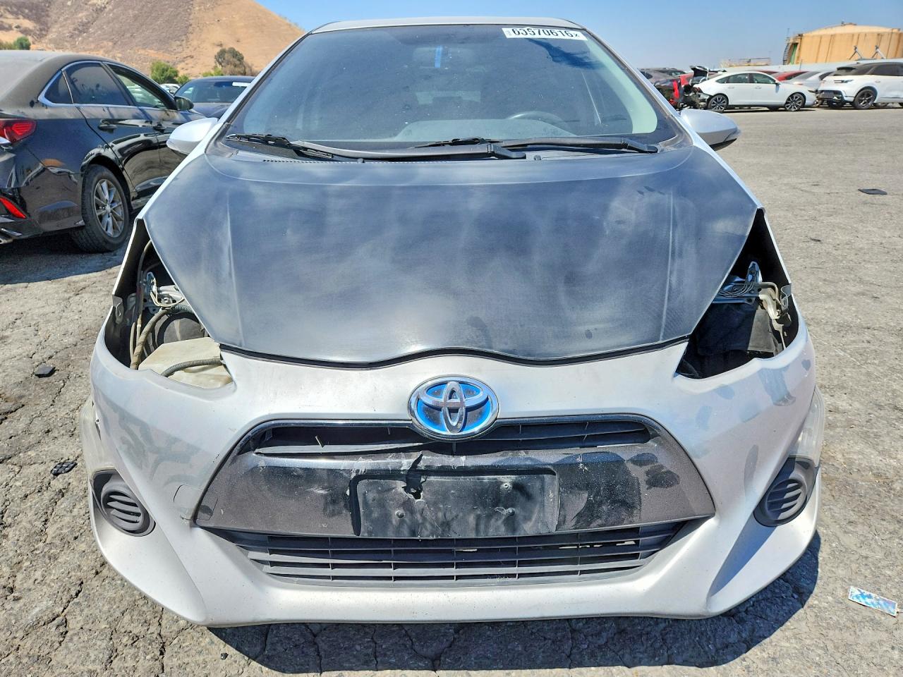 2015 TOYOTA PRIUS C TWO — снимка 5