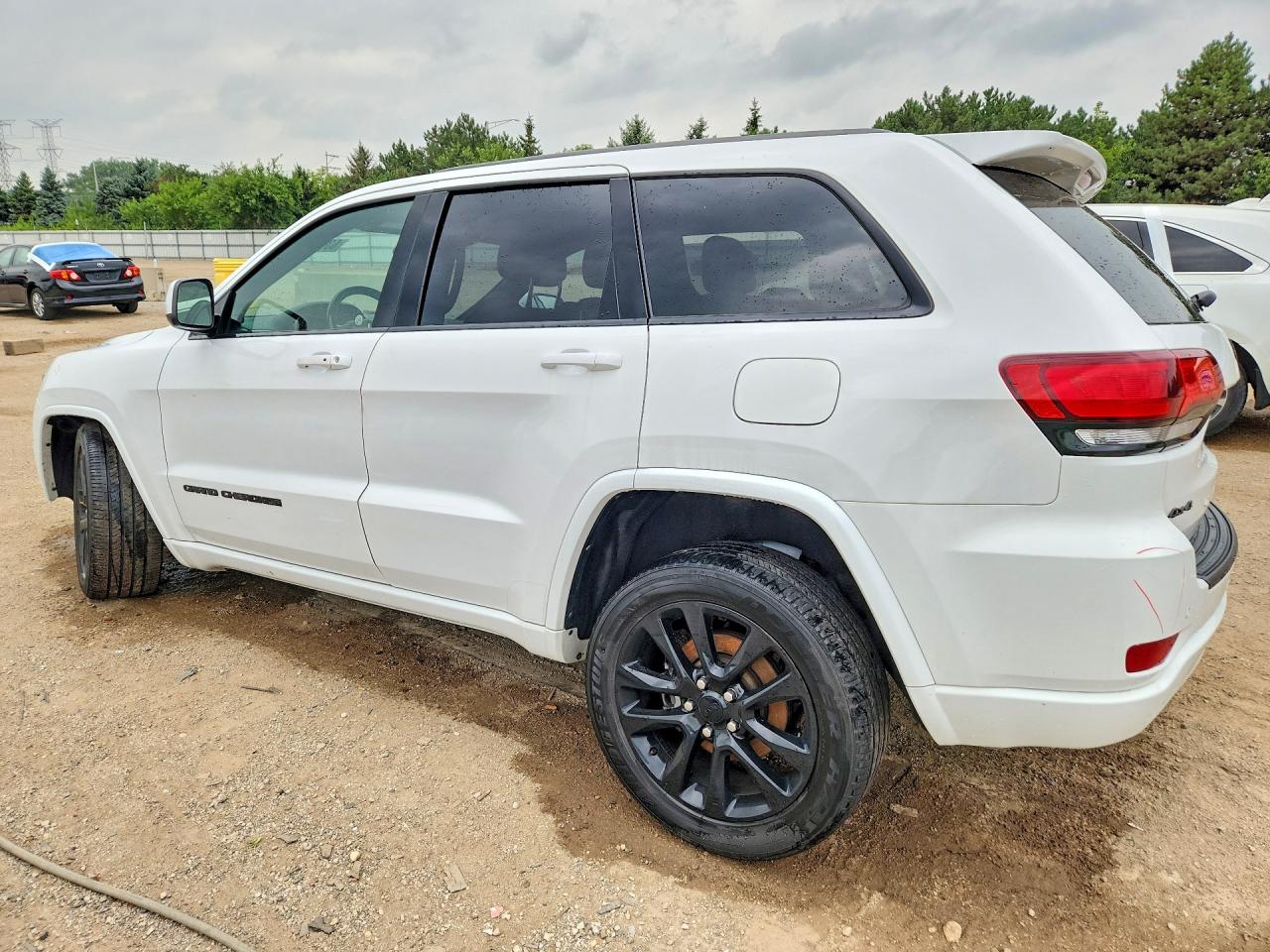 2021 JEEP GRAND CHEROKEE LAREDO — снимка 2