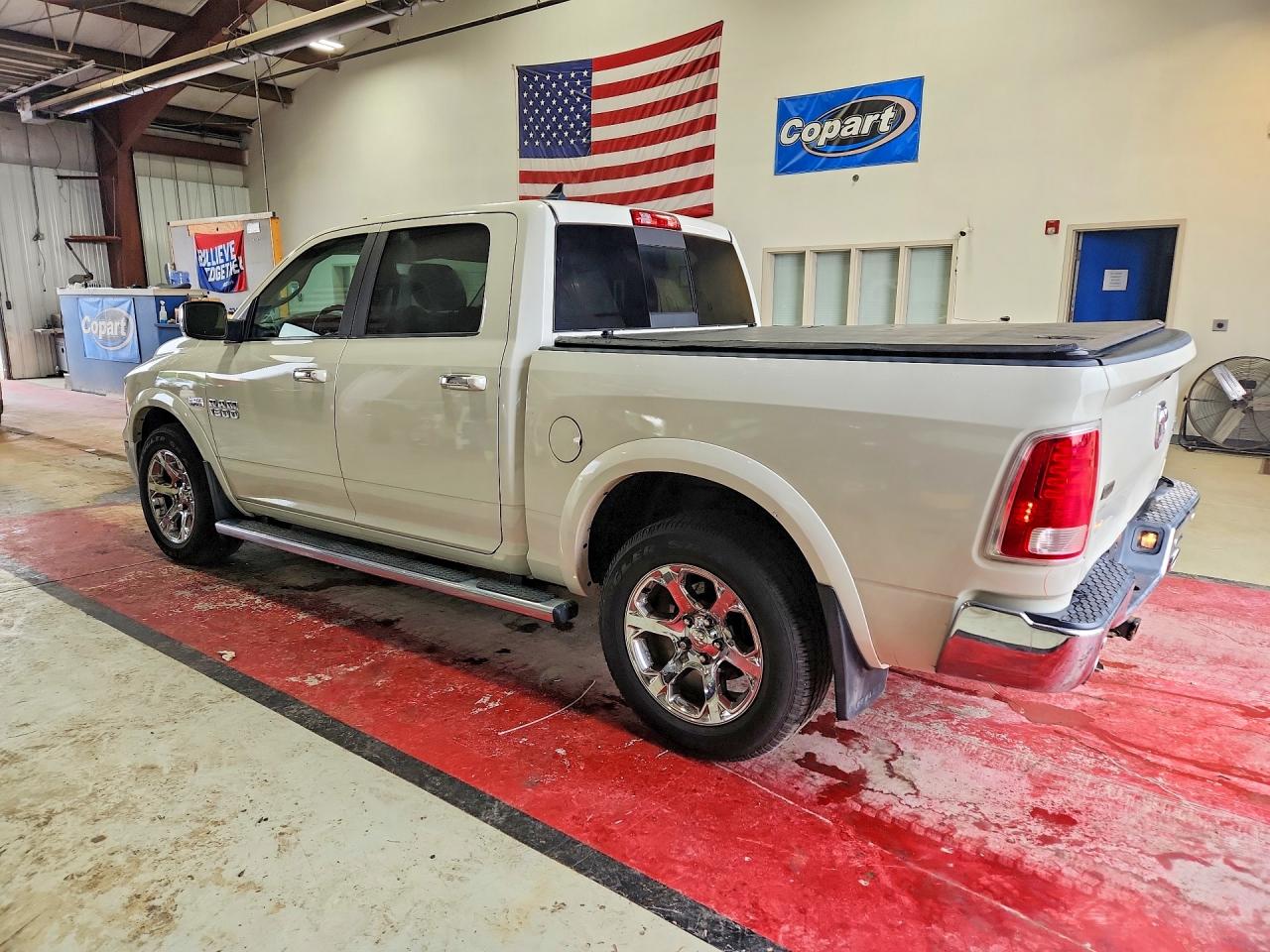2017 RAM 1500 LARAMIE — снимка 2
