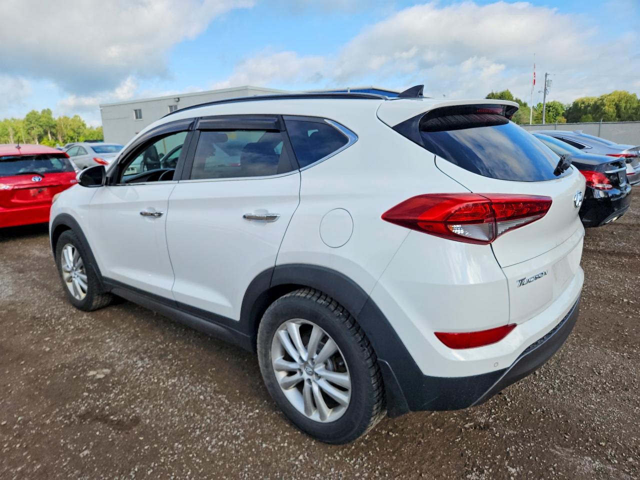 2016 HYUNDAI TUCSON SE — снимка 2