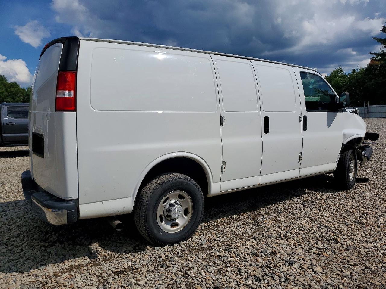 2019 CHEVROLET EXPRESS — снимка 3