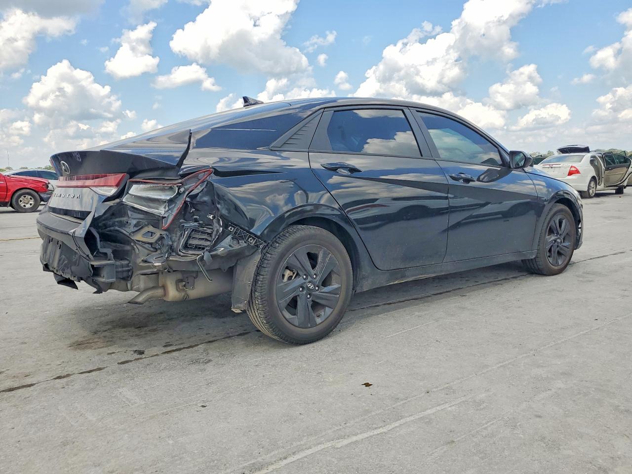 2022 HYUNDAI ELANTRA SEL — снимка 3