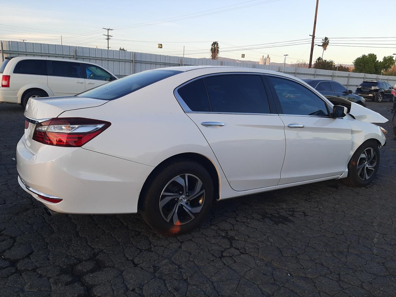 2017 HONDA ACCORD LX — снимка 3