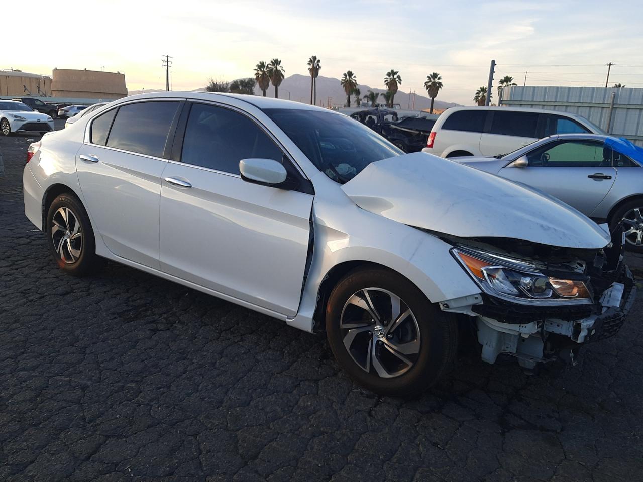 2017 HONDA ACCORD LX — снимка 4