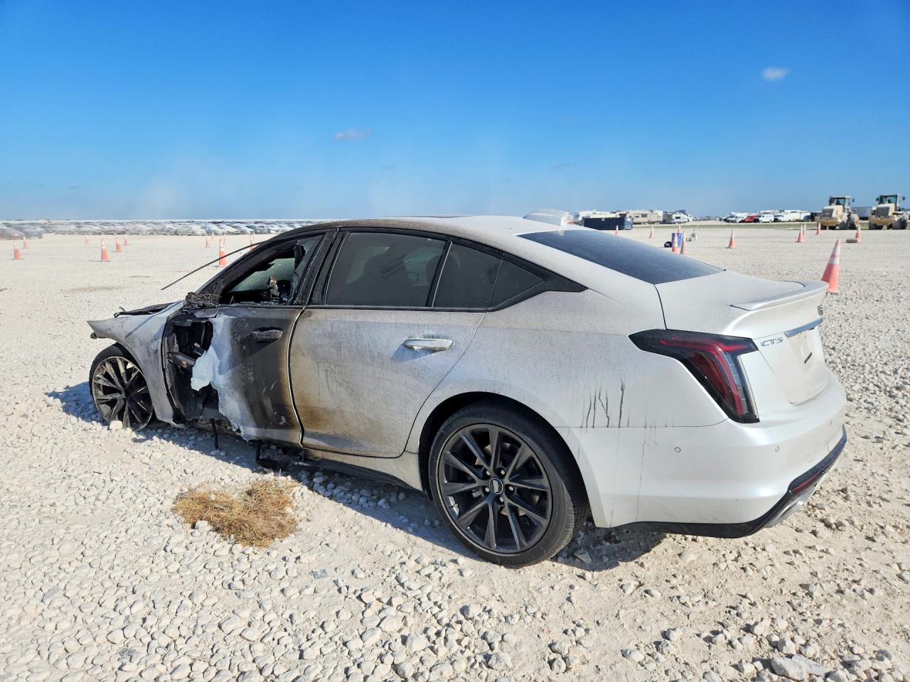 2025 CADILLAC CT5 SPORT — снимка 2