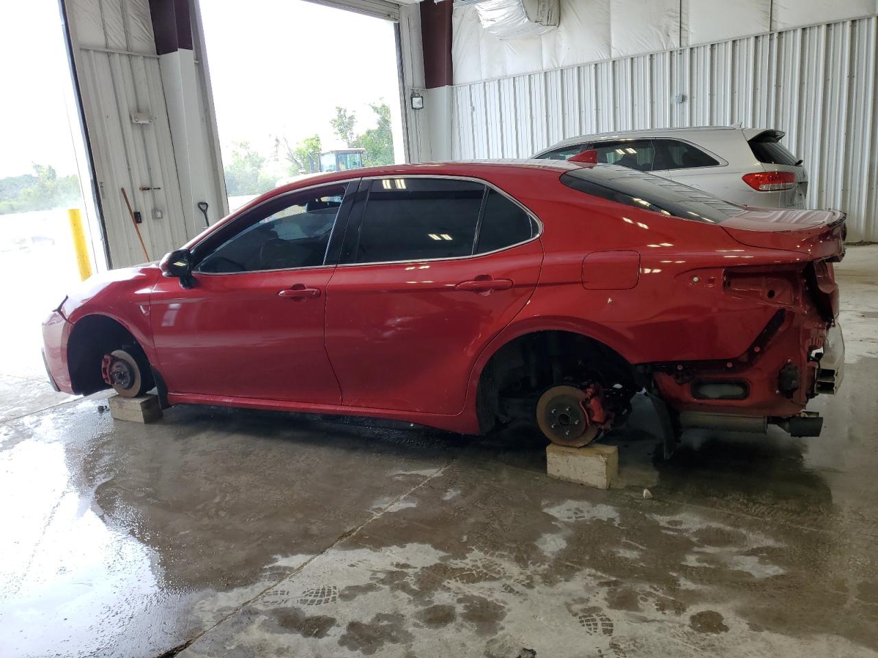2022 TOYOTA CAMRY XSE — снимка 2