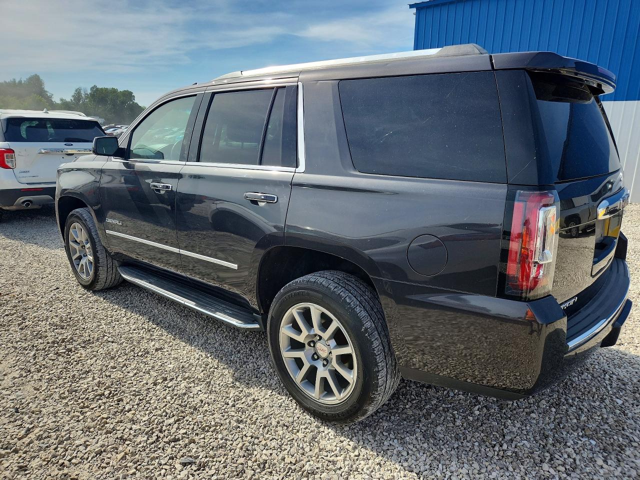2016 GMC YUKON DENALI — снимка 2