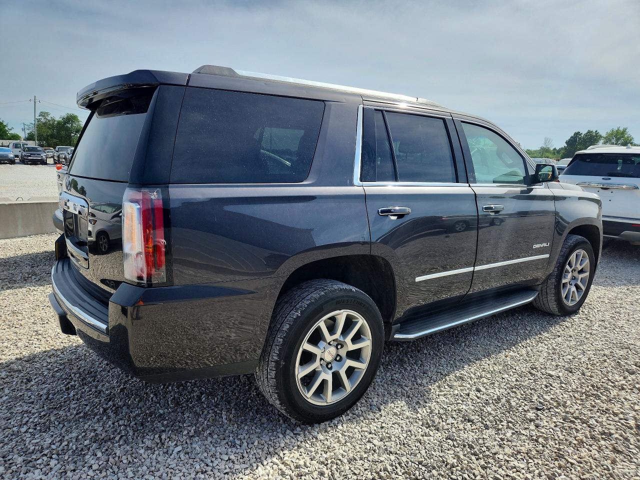 2016 GMC YUKON DENALI — снимка 3