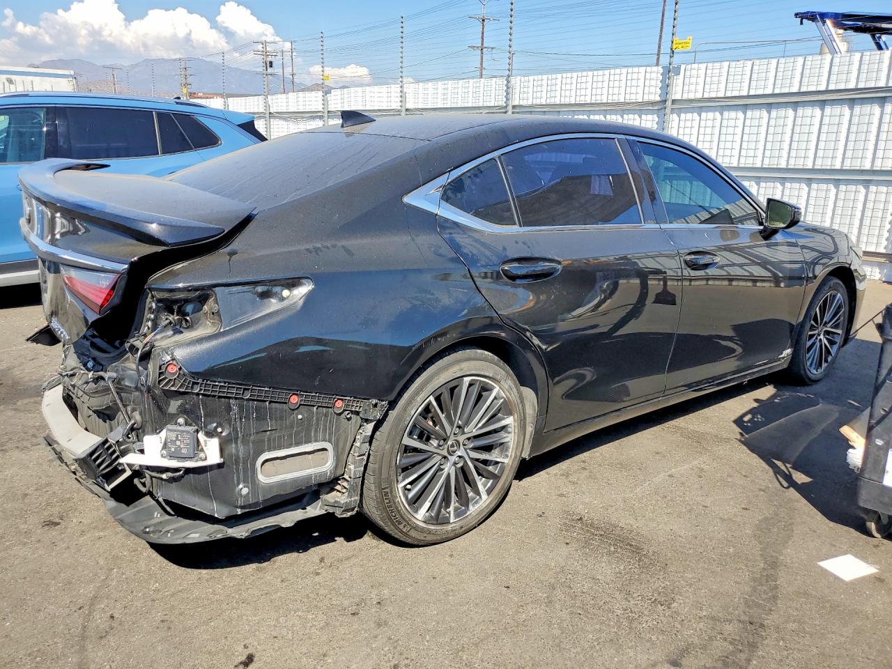 2024 LEXUS ES 300H BASE — снимка 3