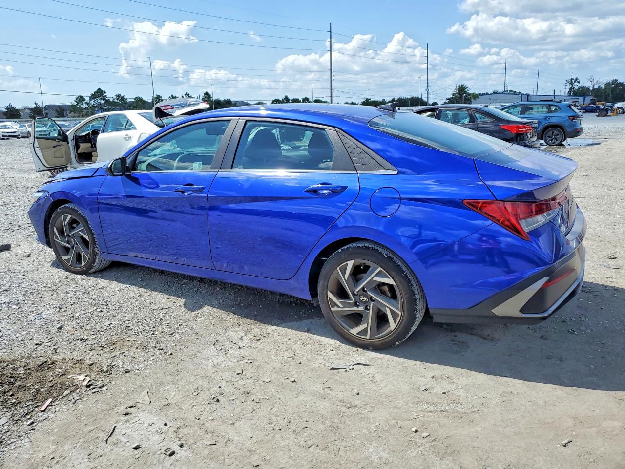 2024 HYUNDAI ELANTRA SEL — снимка 2