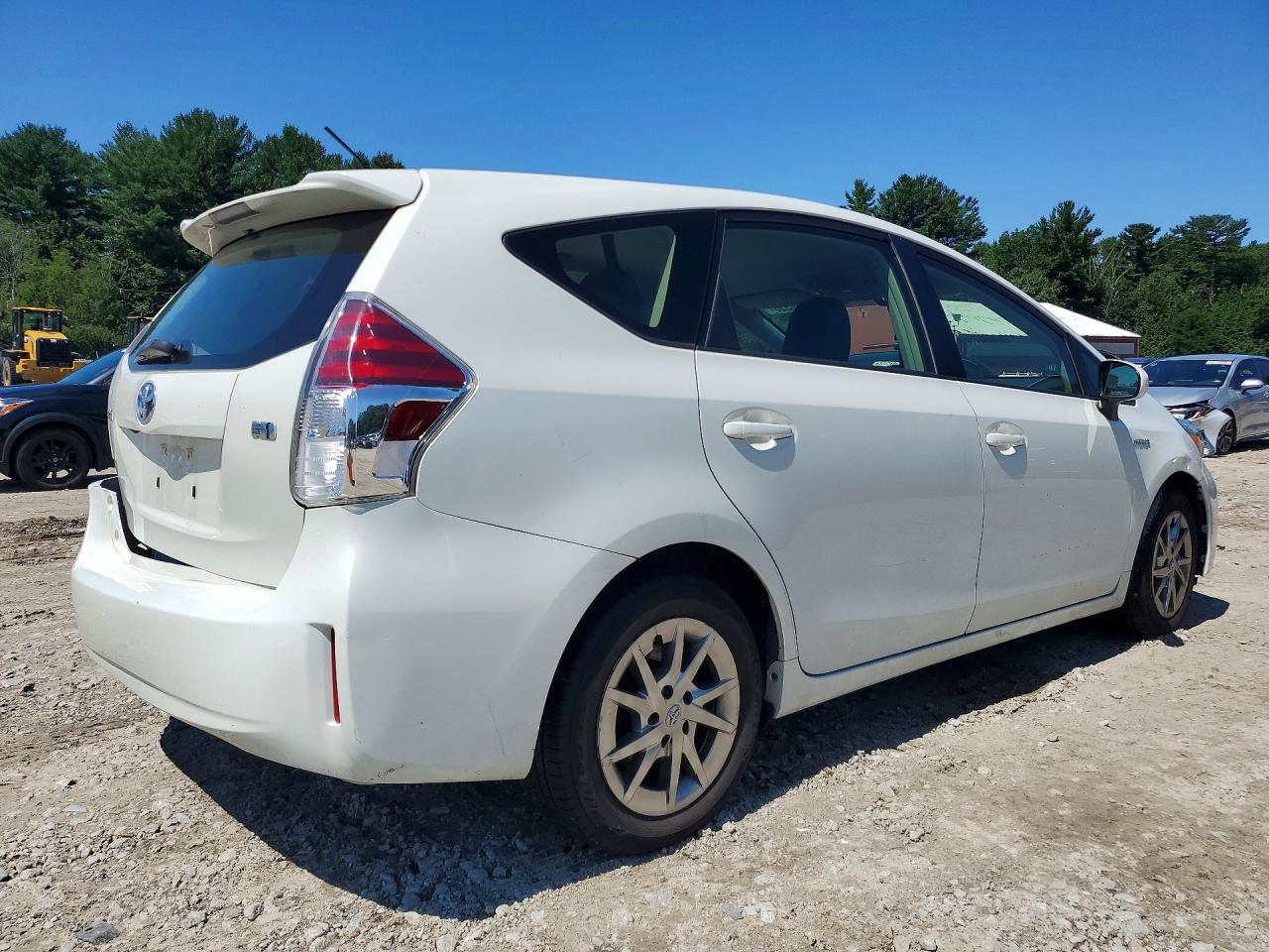 2017 TOYOTA PRIUS V TWO — снимка 3
