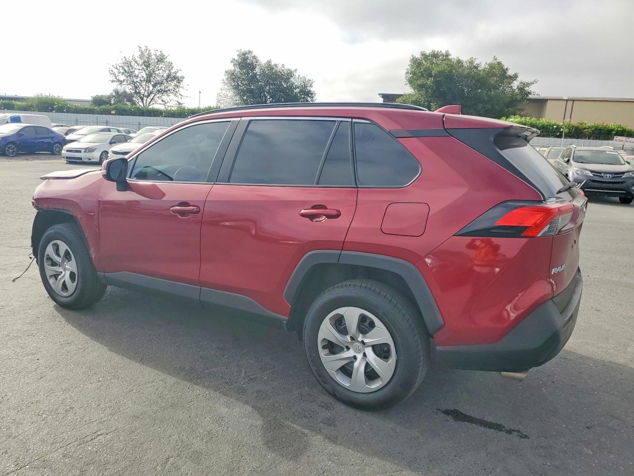 2021 TOYOTA RAV4 LE — снимка 2
