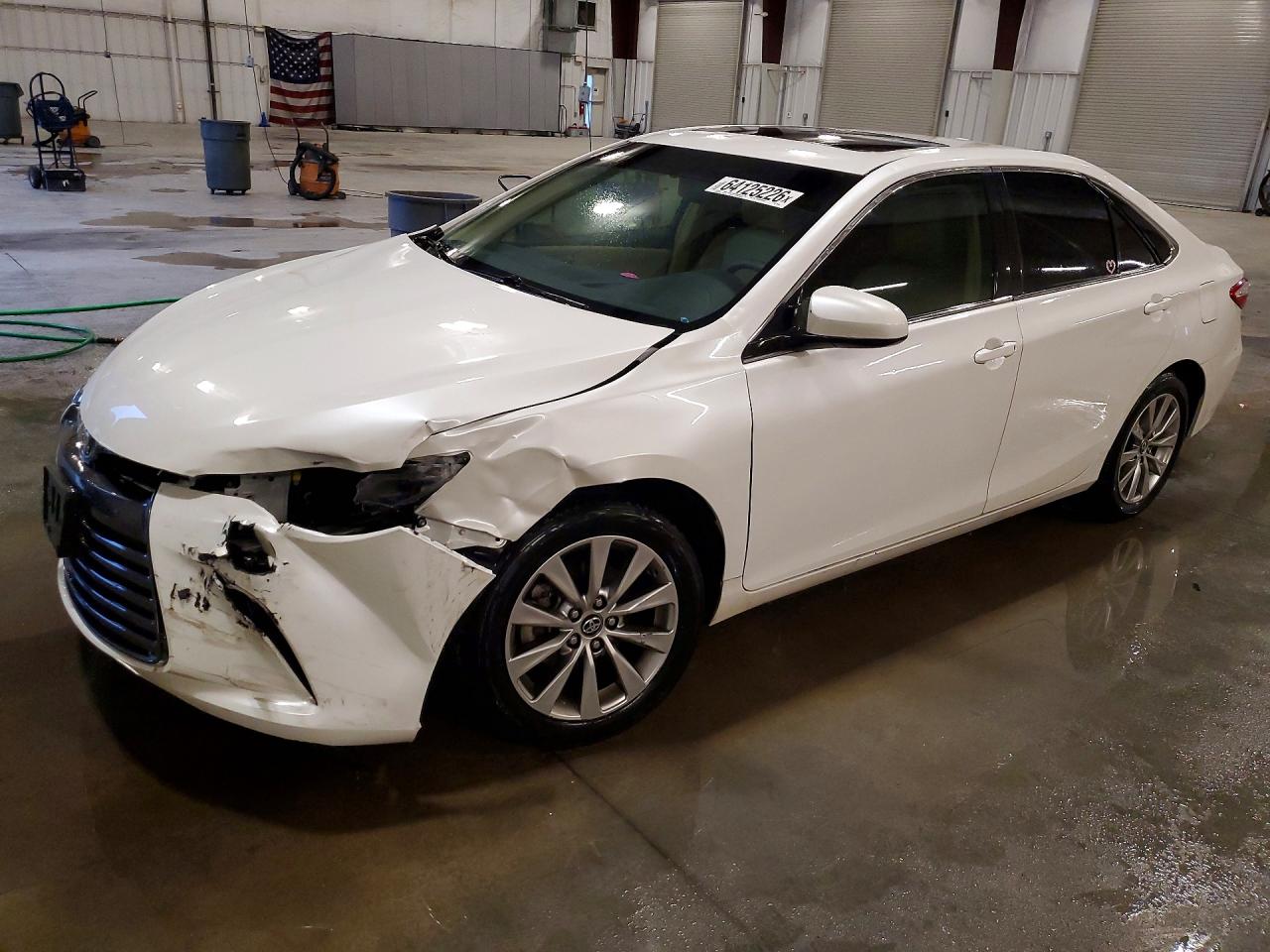 2017 TOYOTA CAMRY XLE