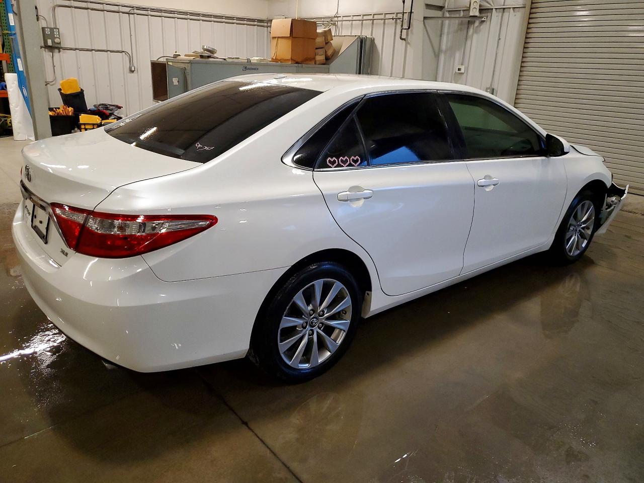 2017 TOYOTA CAMRY XLE — снимка 3