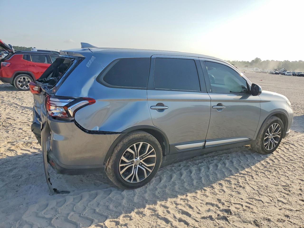 2018 MITSUBISHI OUTLANDER ES — снимка 3