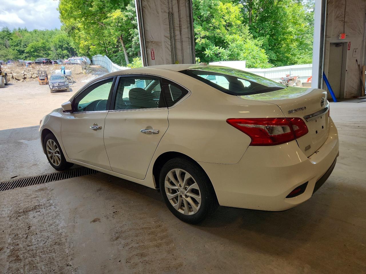 2019 NISSAN SENTRA SV — снимка 2