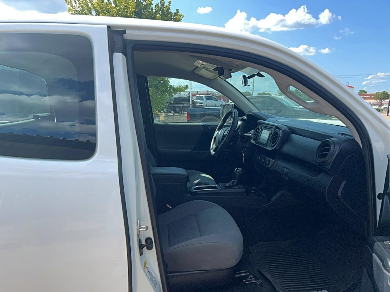 2017 TOYOTA TACOMA SR — снимка 5