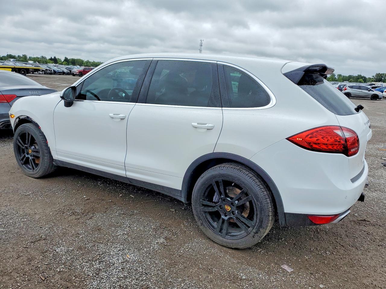2014 PORSCHE CAYENNE — снимка 2