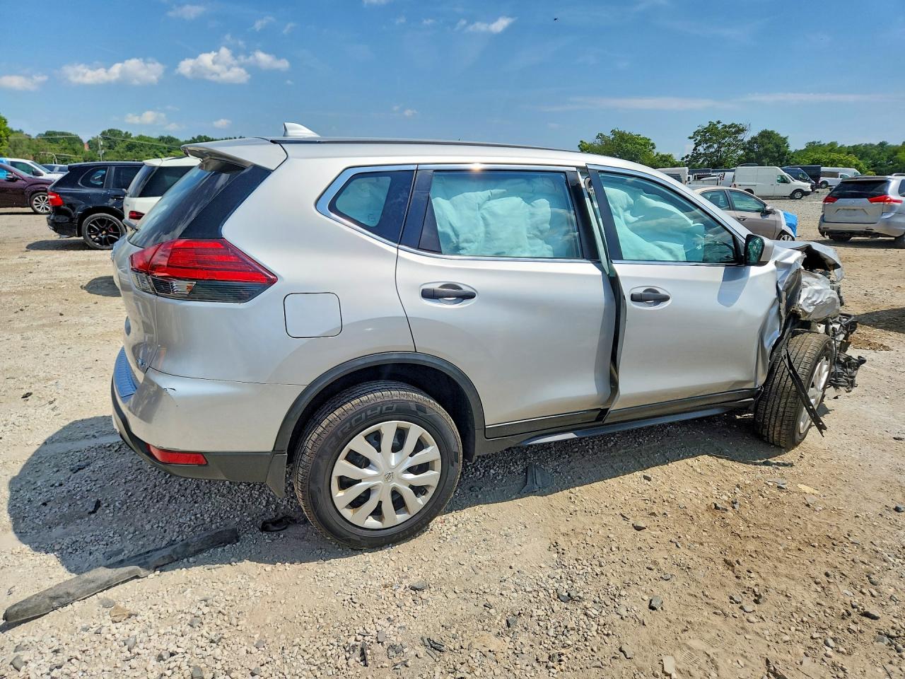 2017 NISSAN ROGUE S — снимка 3