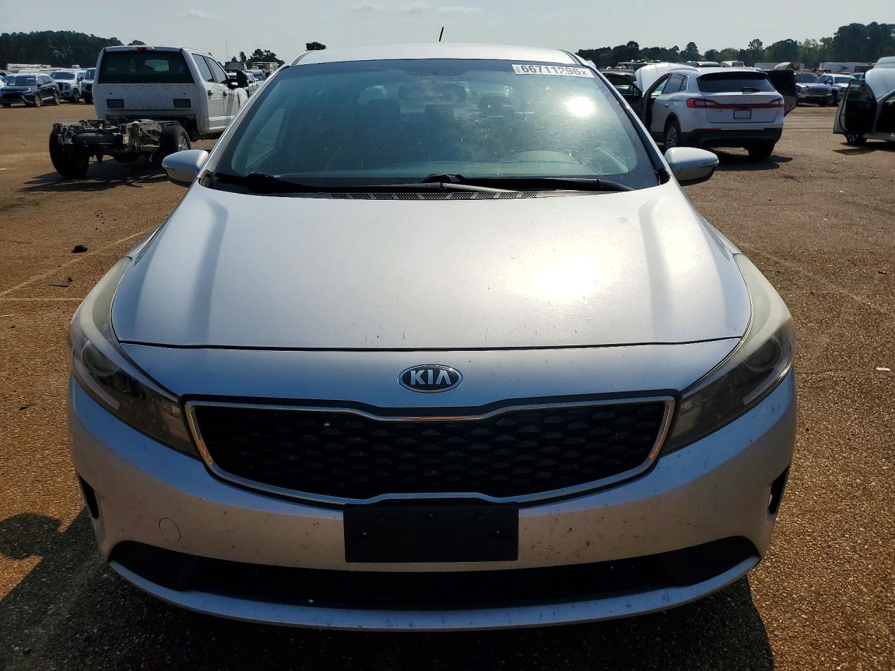 2017 KIA FORTE5 LX — снимка 5