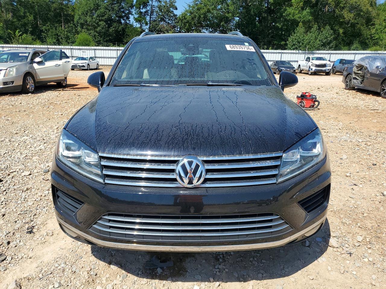 2017 VOLKSWAGEN TOUAREG WOLFSBURG — photo 5