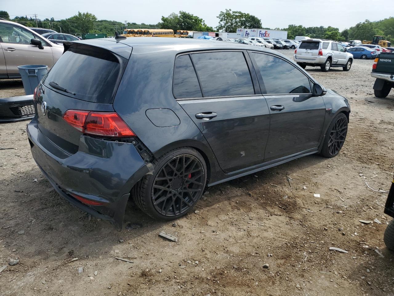 2016 VOLKSWAGEN GTI S/SE — снимка 3