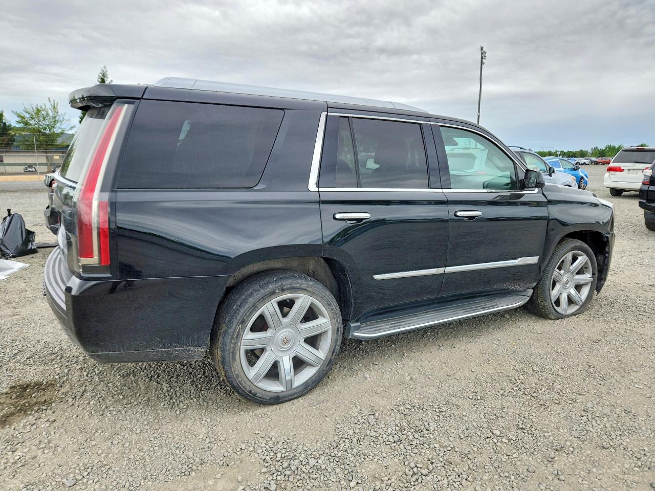 2015 CADILLAC ESCALADE LUXURY — снимка 3