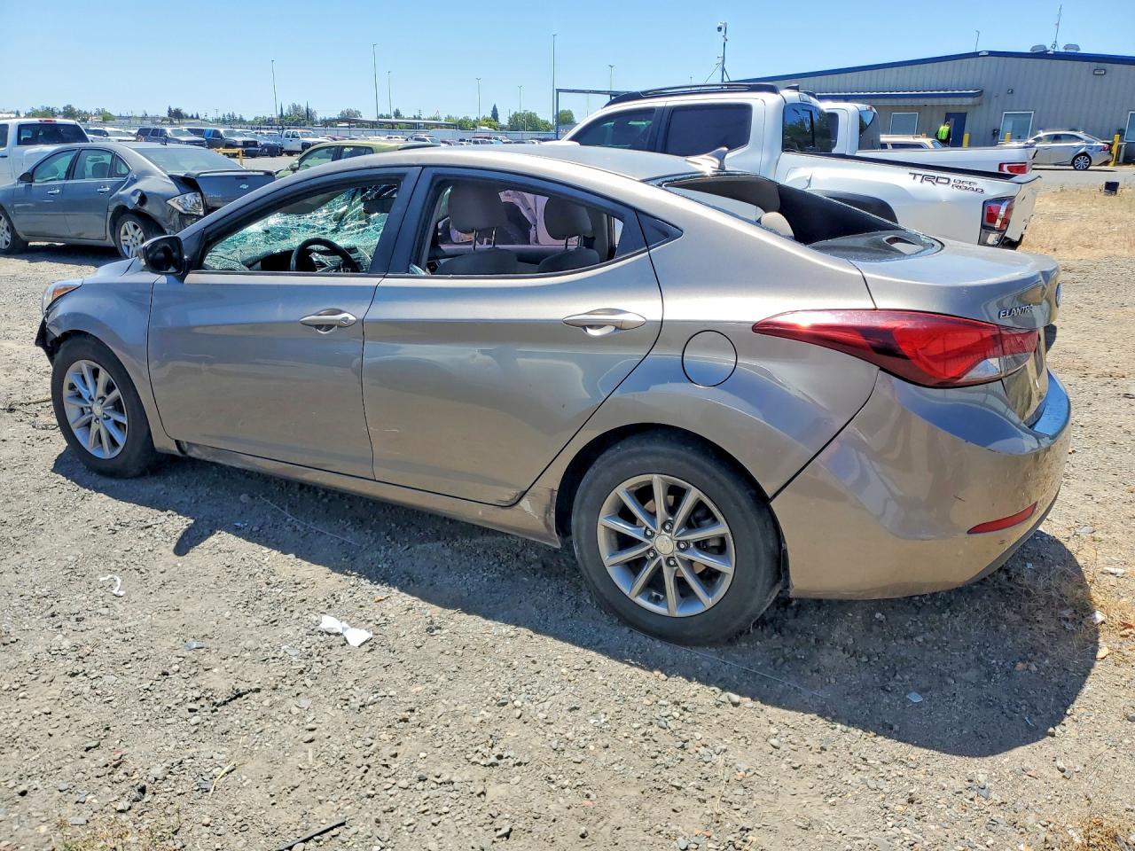 2016 HYUNDAI ELANTRA — снимка 2