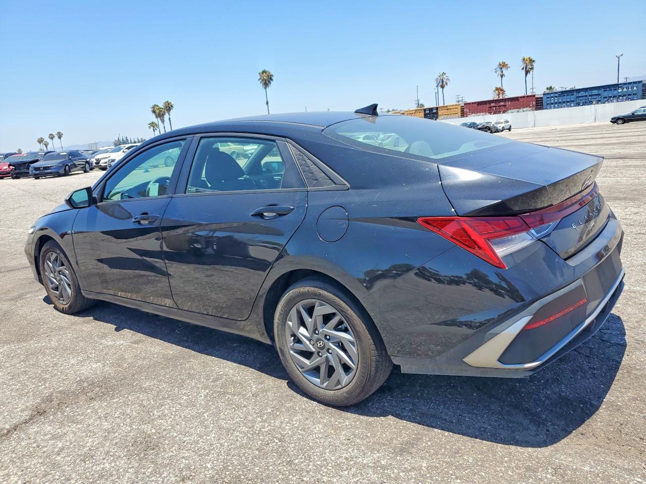 2024 HYUNDAI ELANTRA BLUE — снимка 2