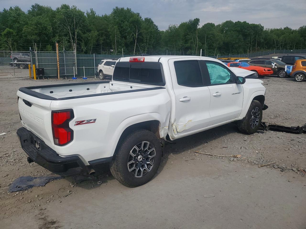 2024 CHEVROLET COLORADO Z71 — снимка 3