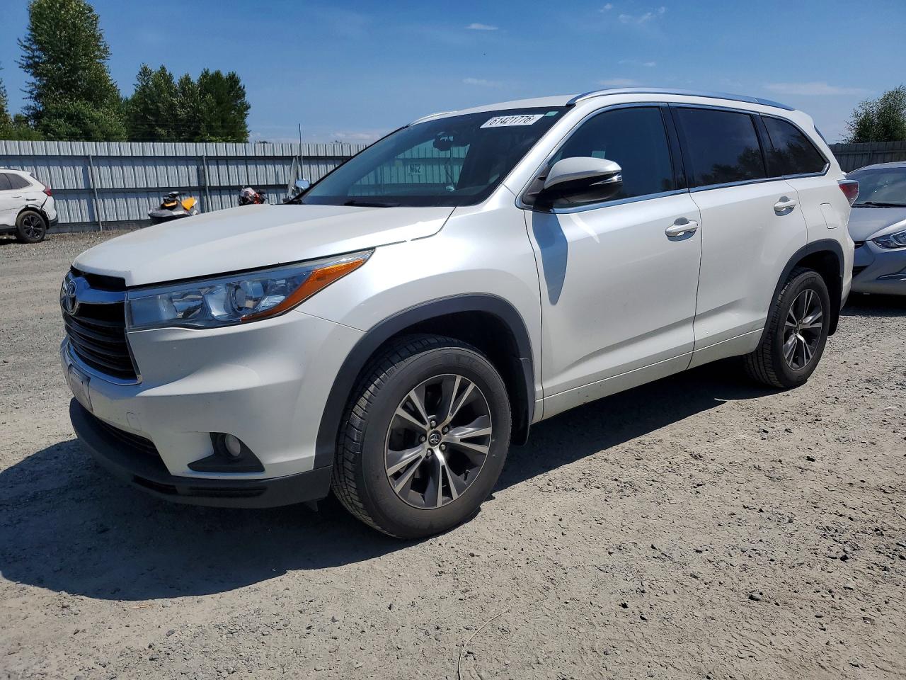 2016 TOYOTA HIGHLANDER XLE