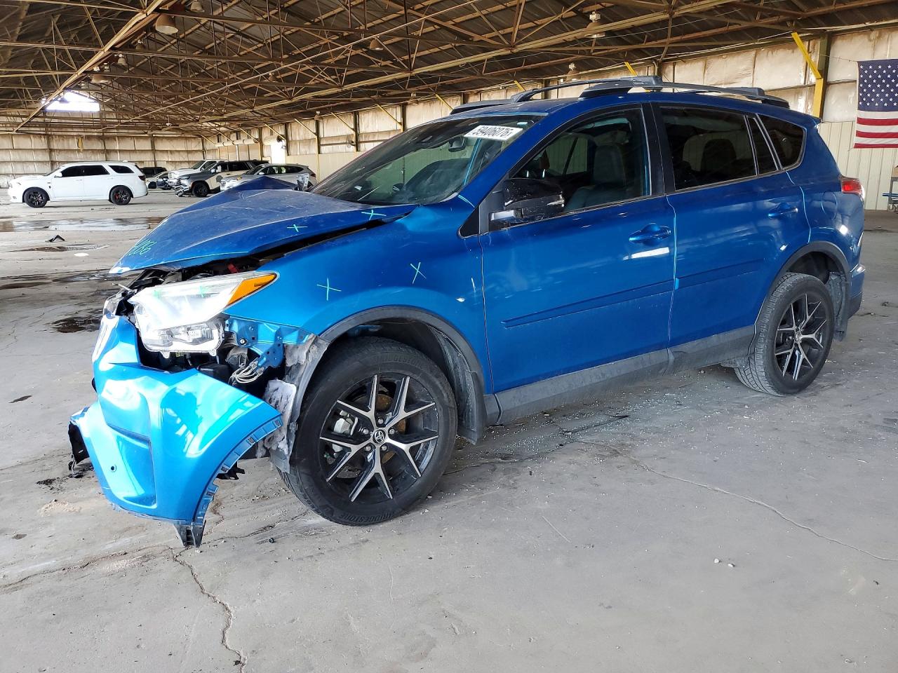 2018 TOYOTA RAV4 SE