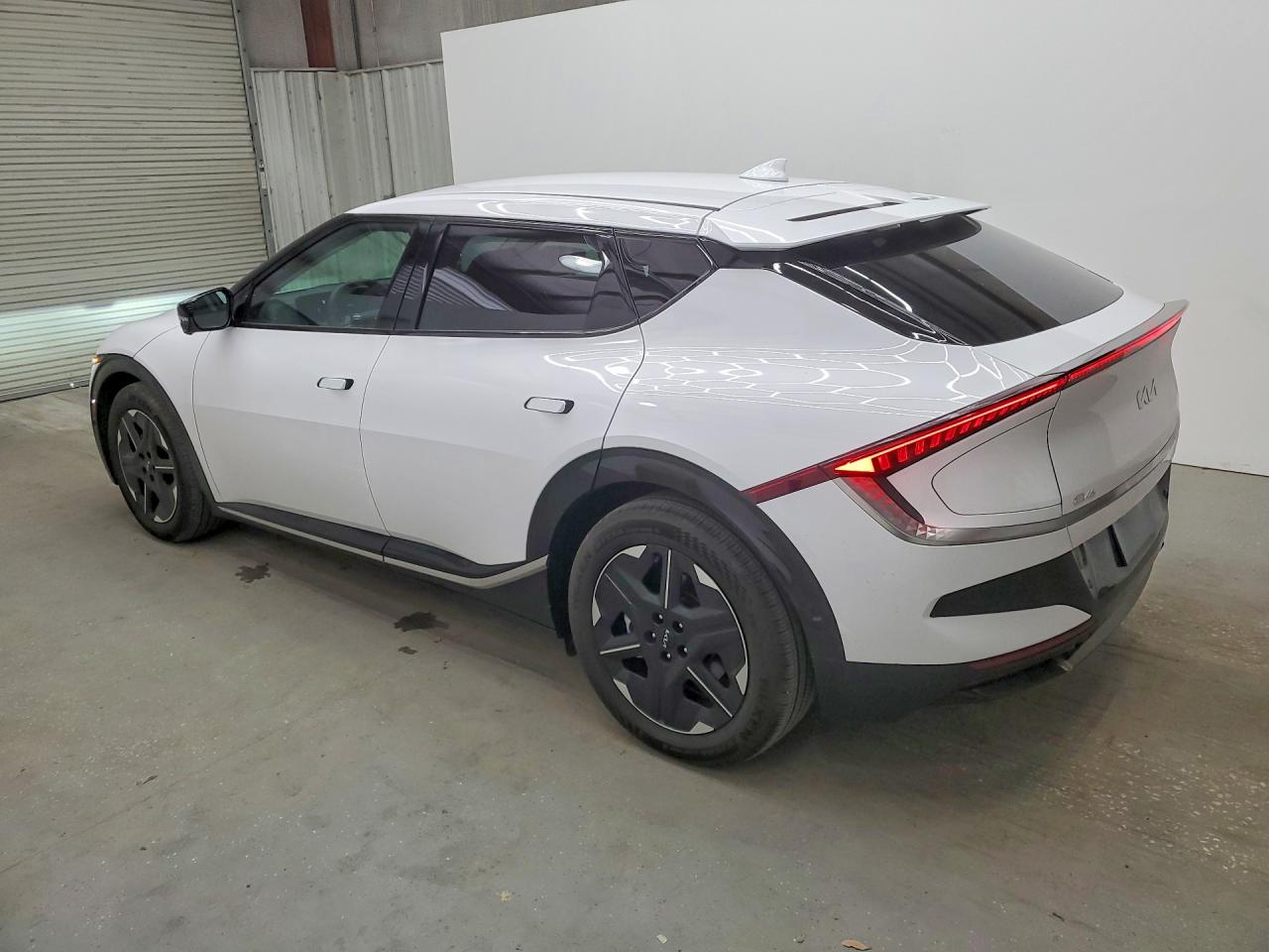 2025 KIA EV6 WIND — снимка 2