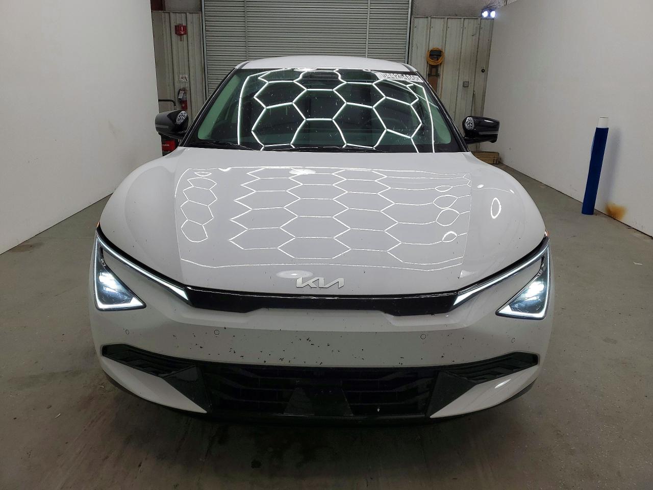 2025 KIA EV6 WIND — снимка 5