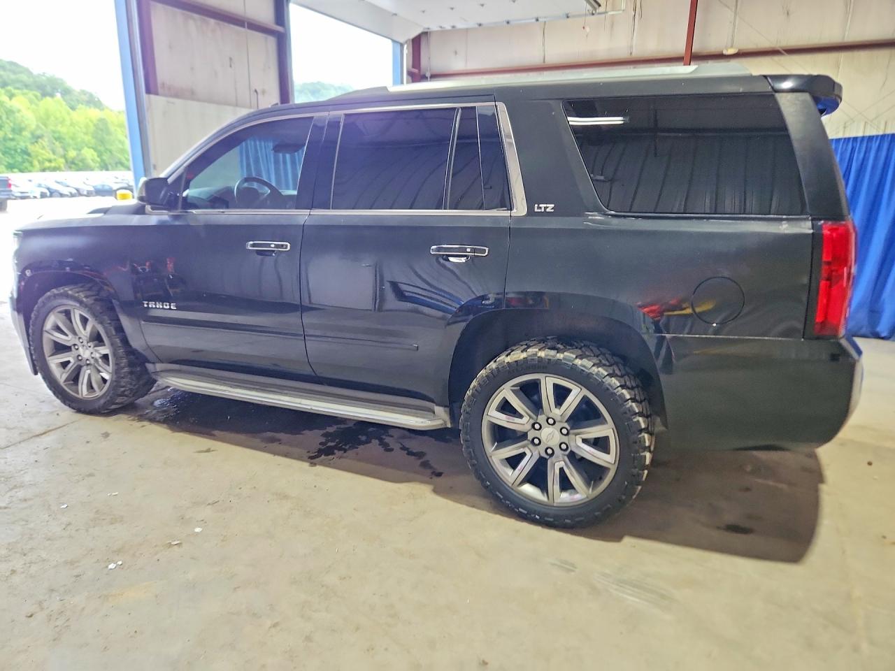 2015 CHEVROLET TAHOE C1500 LTZ — снимка 2