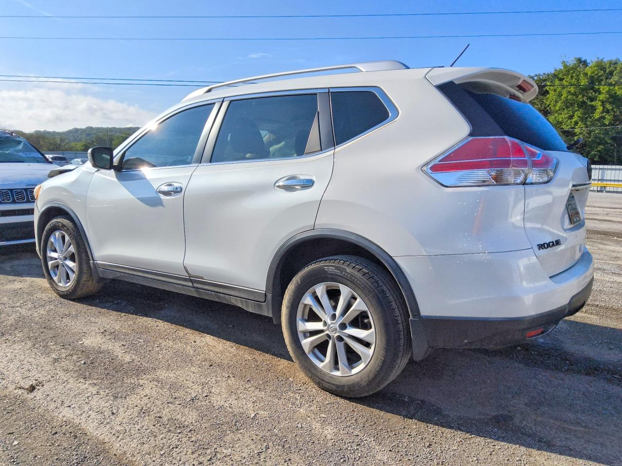 2015 NISSAN ROGUE SV — снимка 2