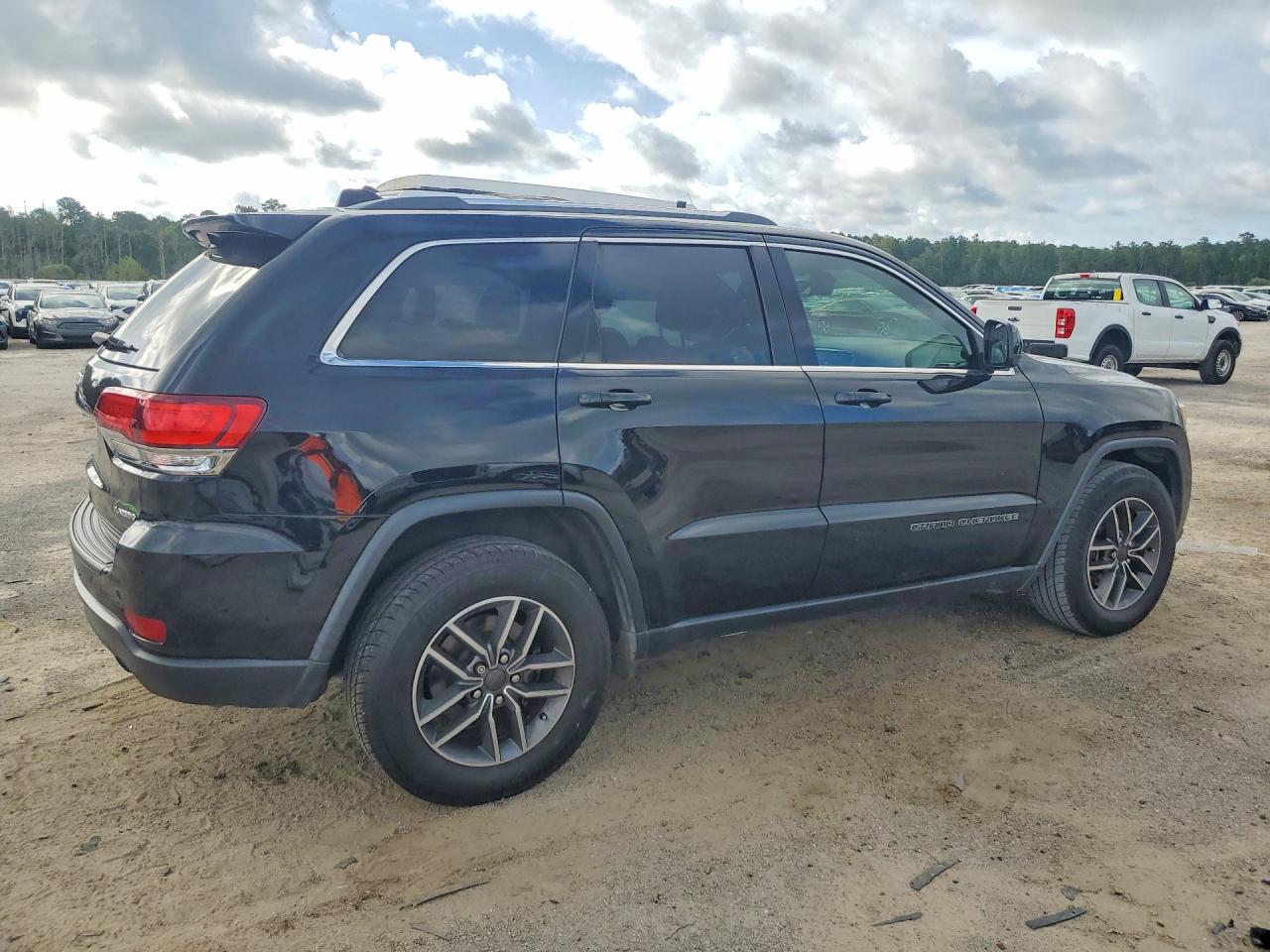 2020 JEEP GRAND CHEROKEE LAREDO — снимка 3