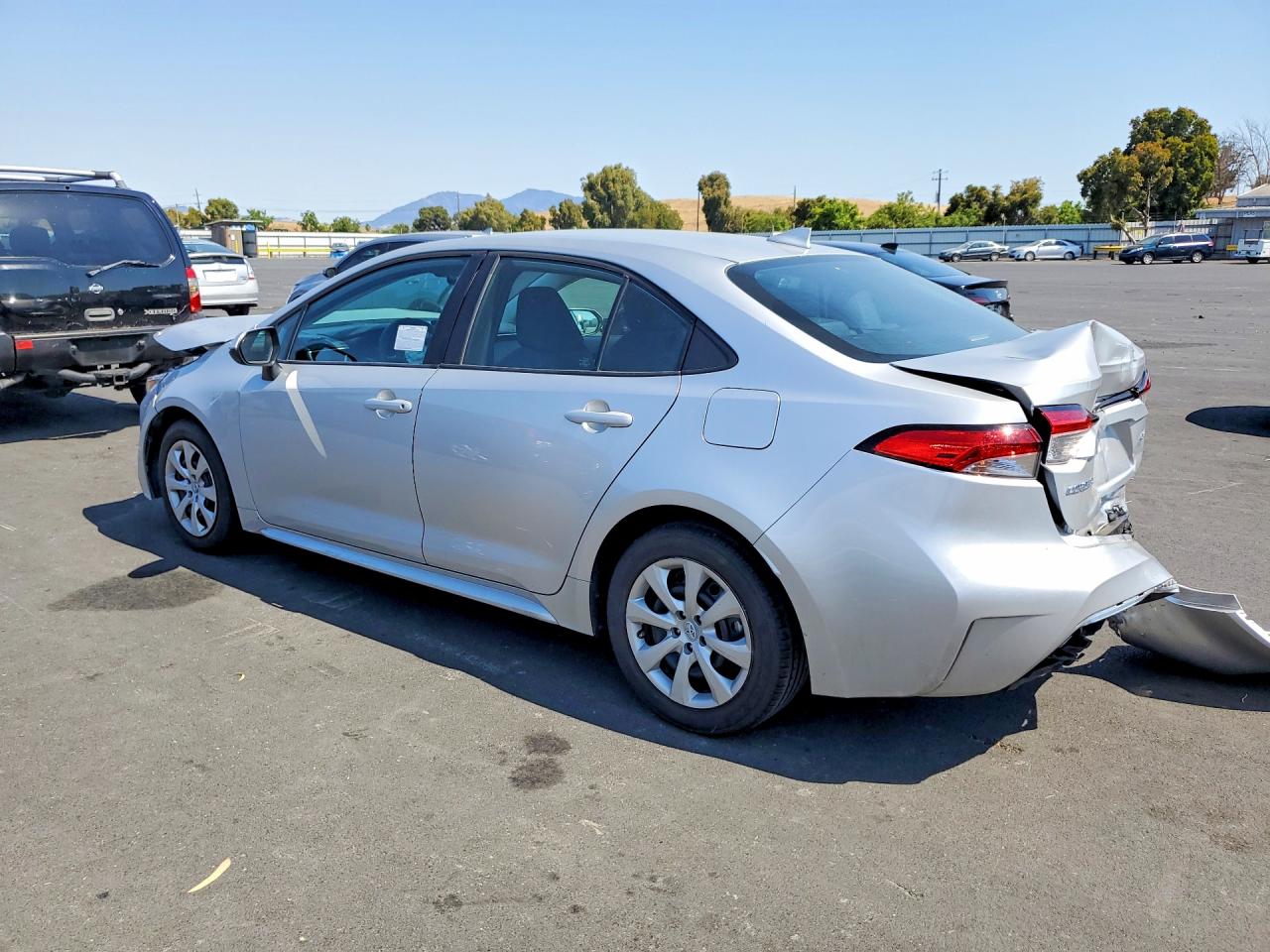 2021 TOYOTA COROLLA LE — снимка 2