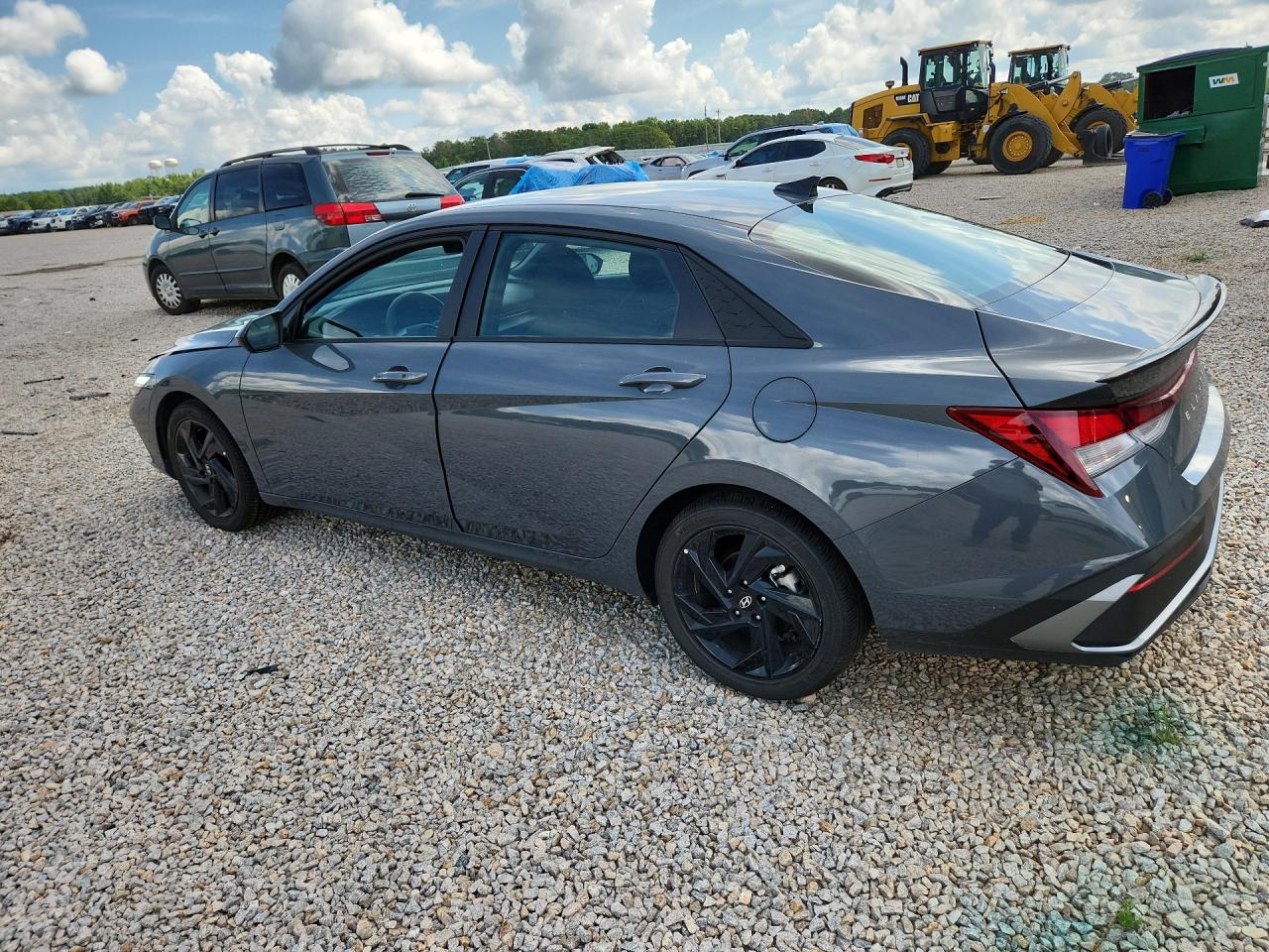 2026 HYUNDAI ELANTRA SEL SPORT — снимка 2