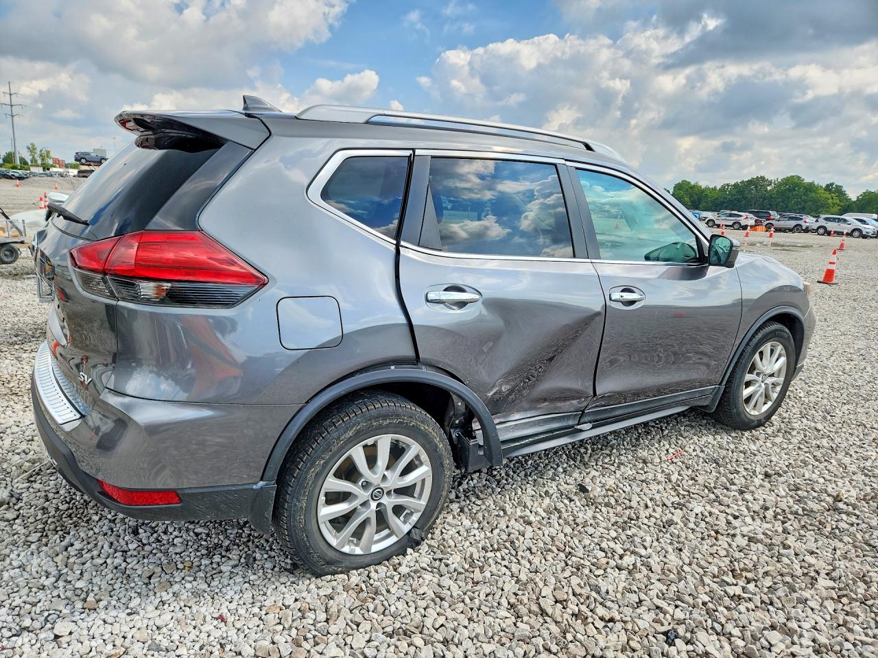 2017 NISSAN ROGUE SV — снимка 3