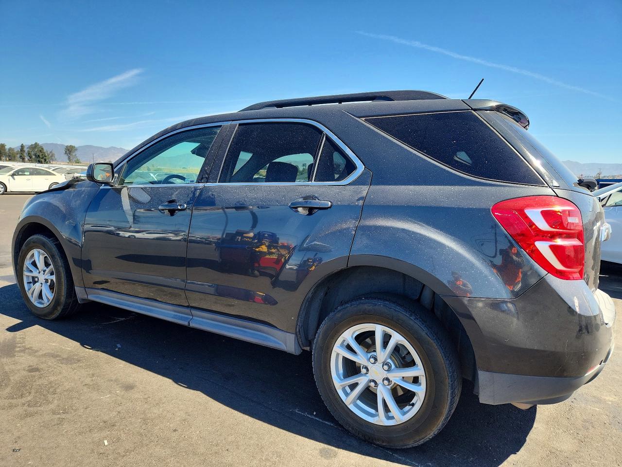 2017 CHEVROLET EQUINOX LT — снимка 2