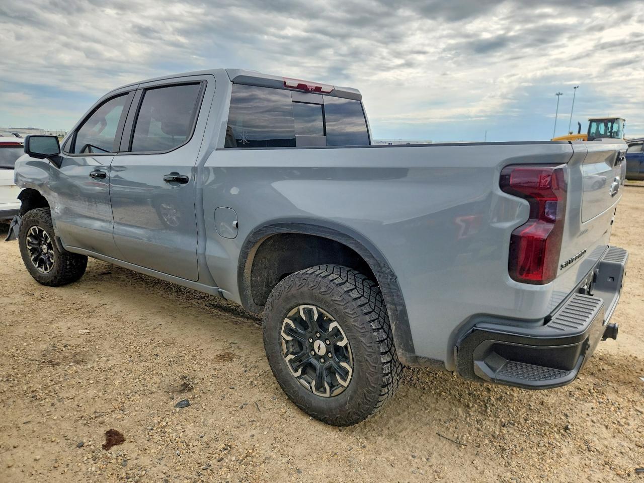 2024 CHEVROLET SILVERADO K1500 ZR2 — снимка 2