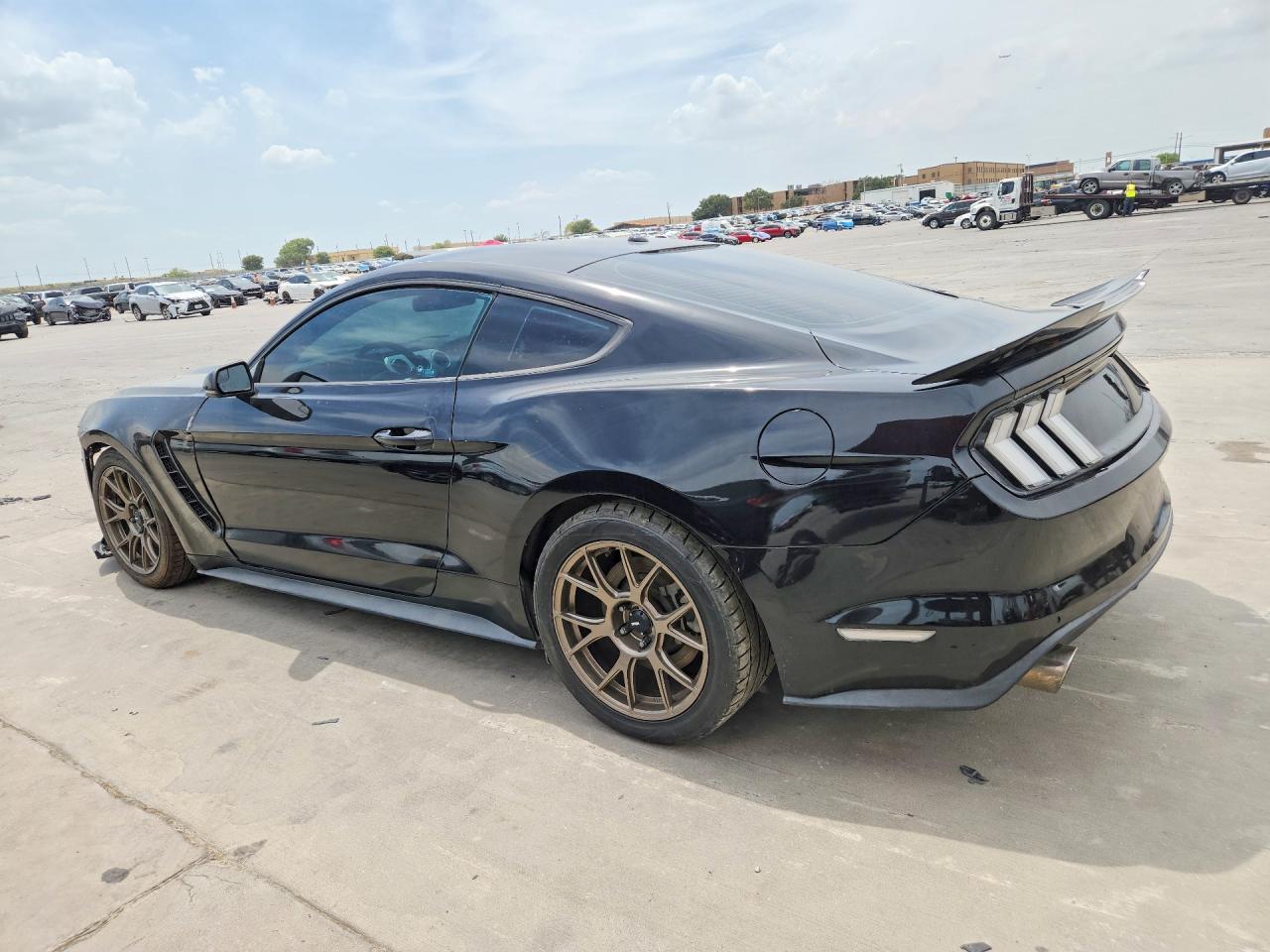 2017 FORD MUSTANG GT — снимка 2