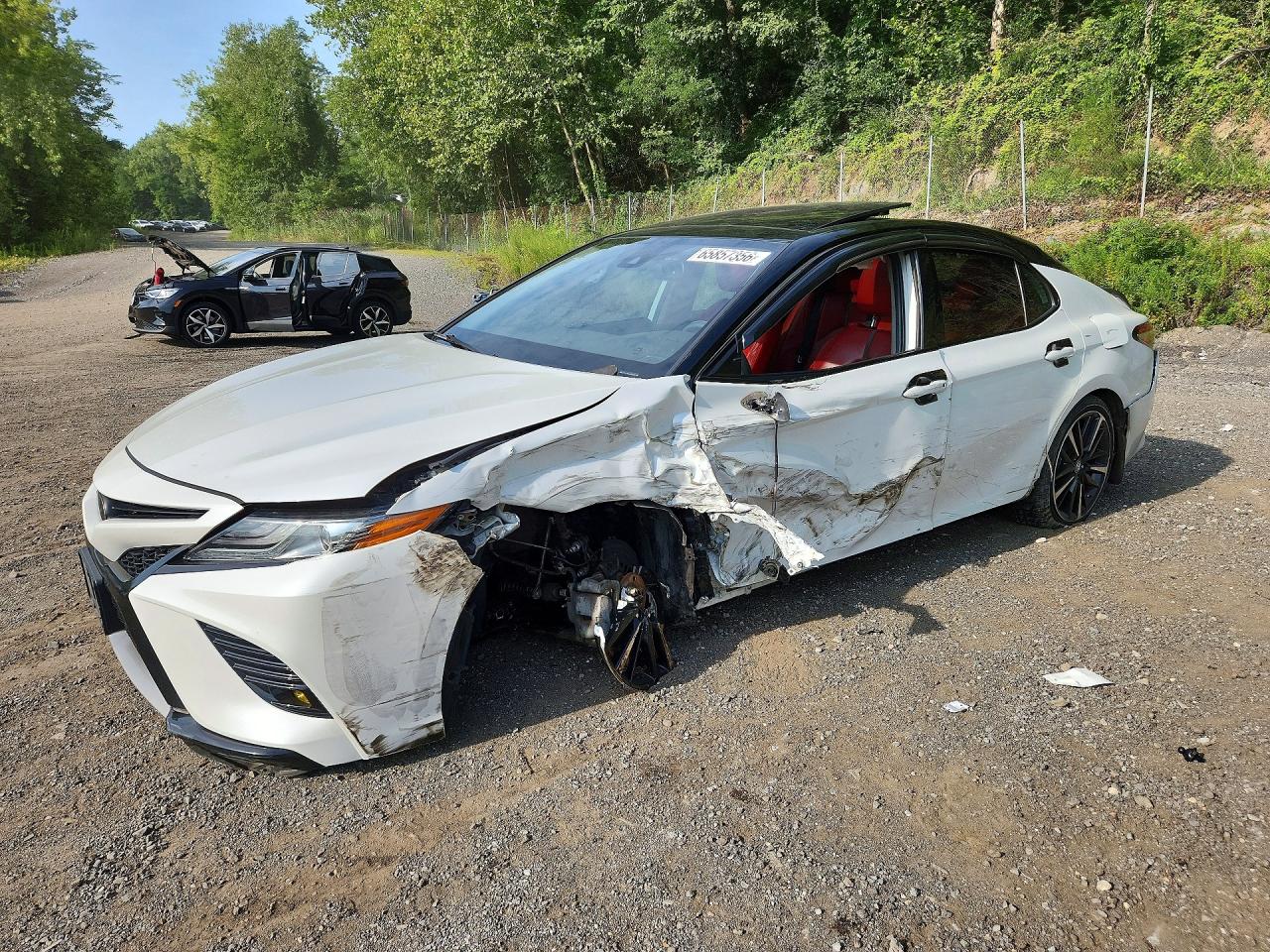 2019 TOYOTA CAMRY XSE
