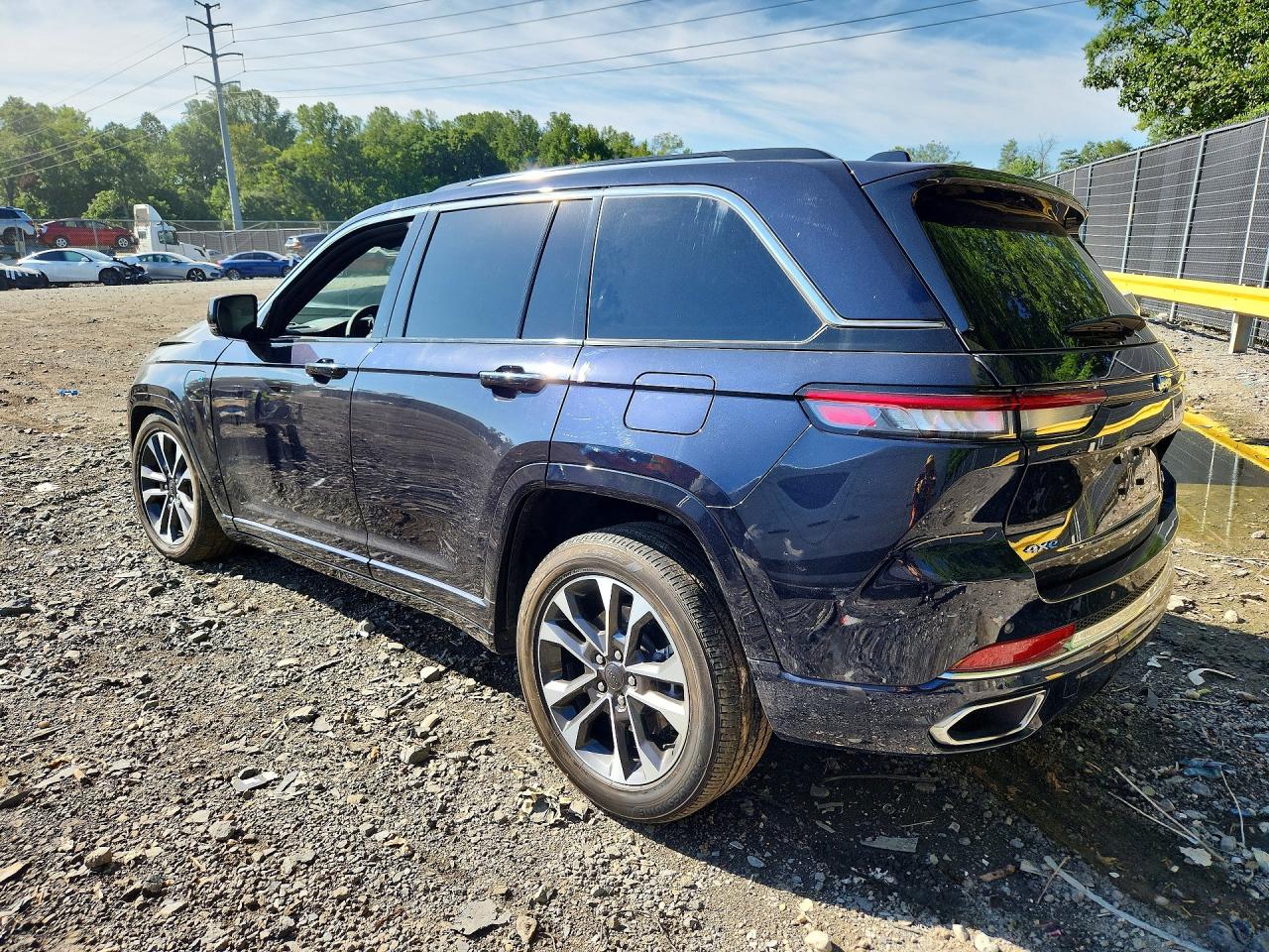 2023 JEEP GRAND CHEROKEE OVERLAND 4XE — снимка 2