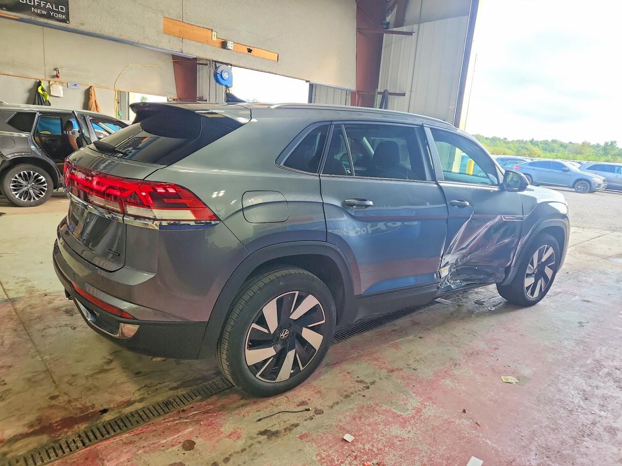 2025 VOLKSWAGEN ATLAS CROSS SPORT SE — снимка 3