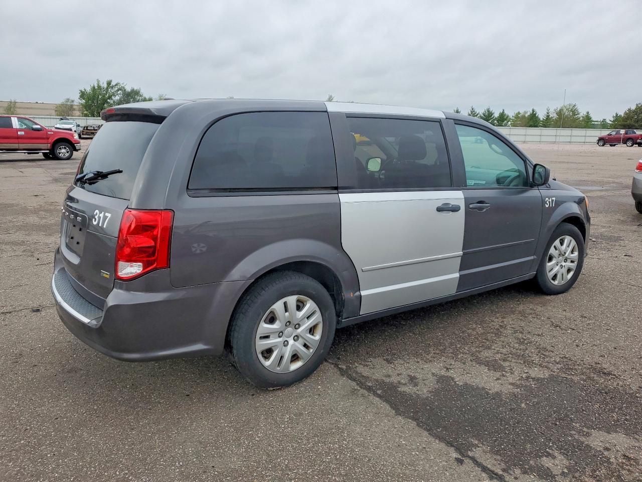 2016 DODGE GRAND CARAVAN SE — снимка 3