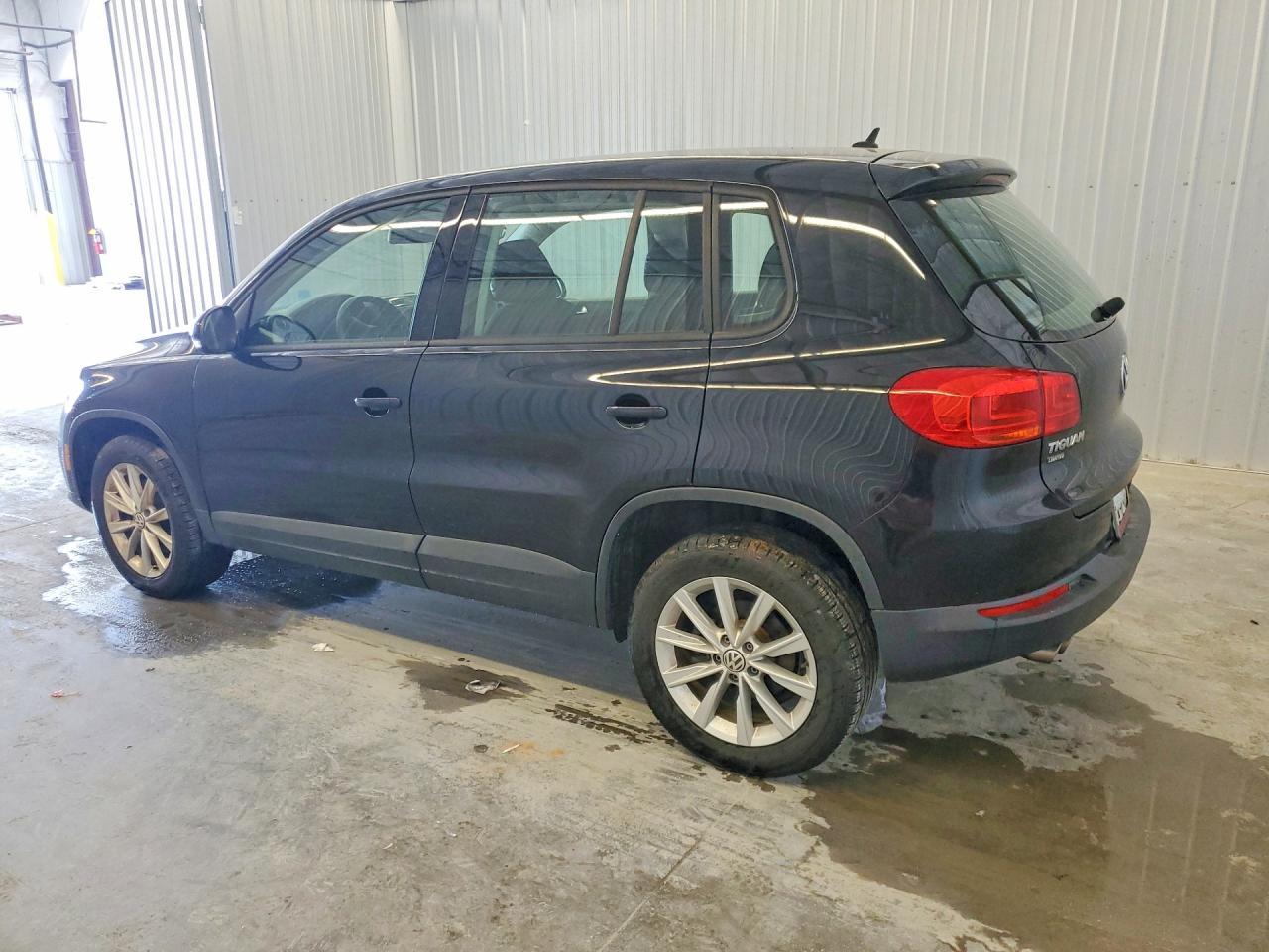 2017 VOLKSWAGEN TIGUAN S — снимка 2