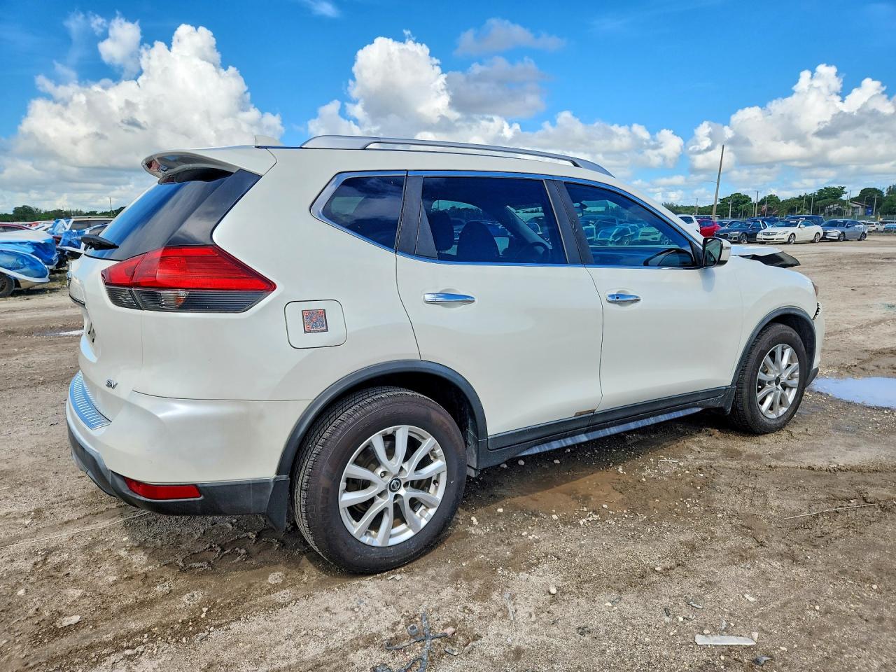 2017 NISSAN ROGUE SV — снимка 3