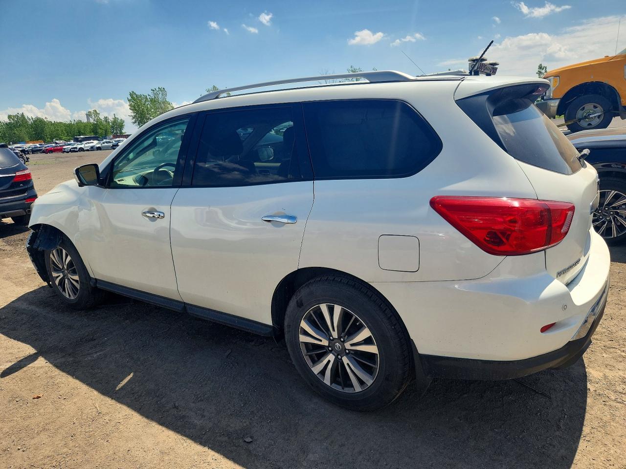 2017 NISSAN PATHFINDER S — снимка 2